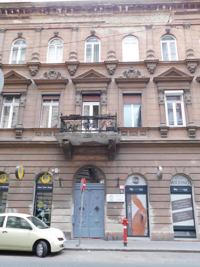 The Wonder Deer Apartment Next To The Opera Self Check-In Budapest Exterior photo